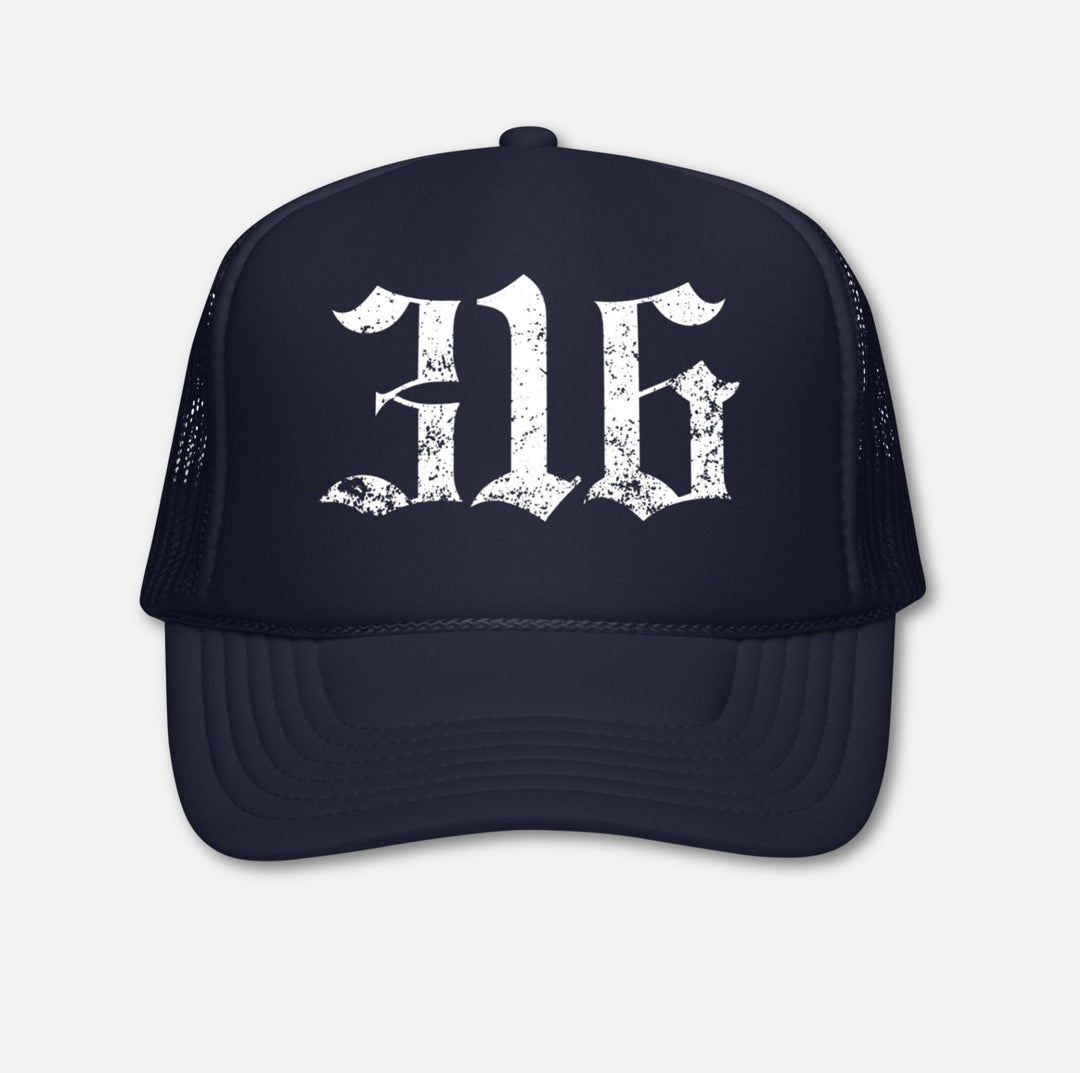 316 Old English Trucker Hat Navy 